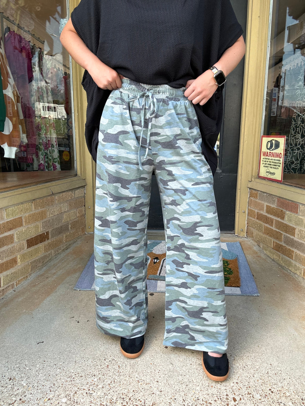 Casual Wanderer Camo Pants