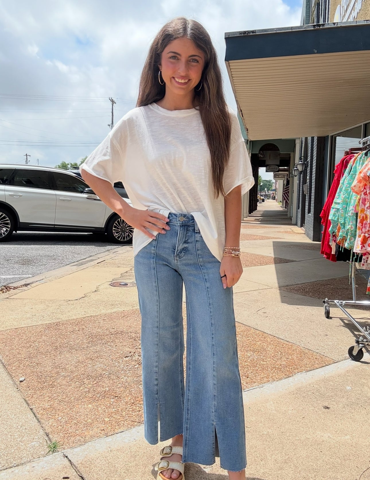 Risen Front Slit Jeans