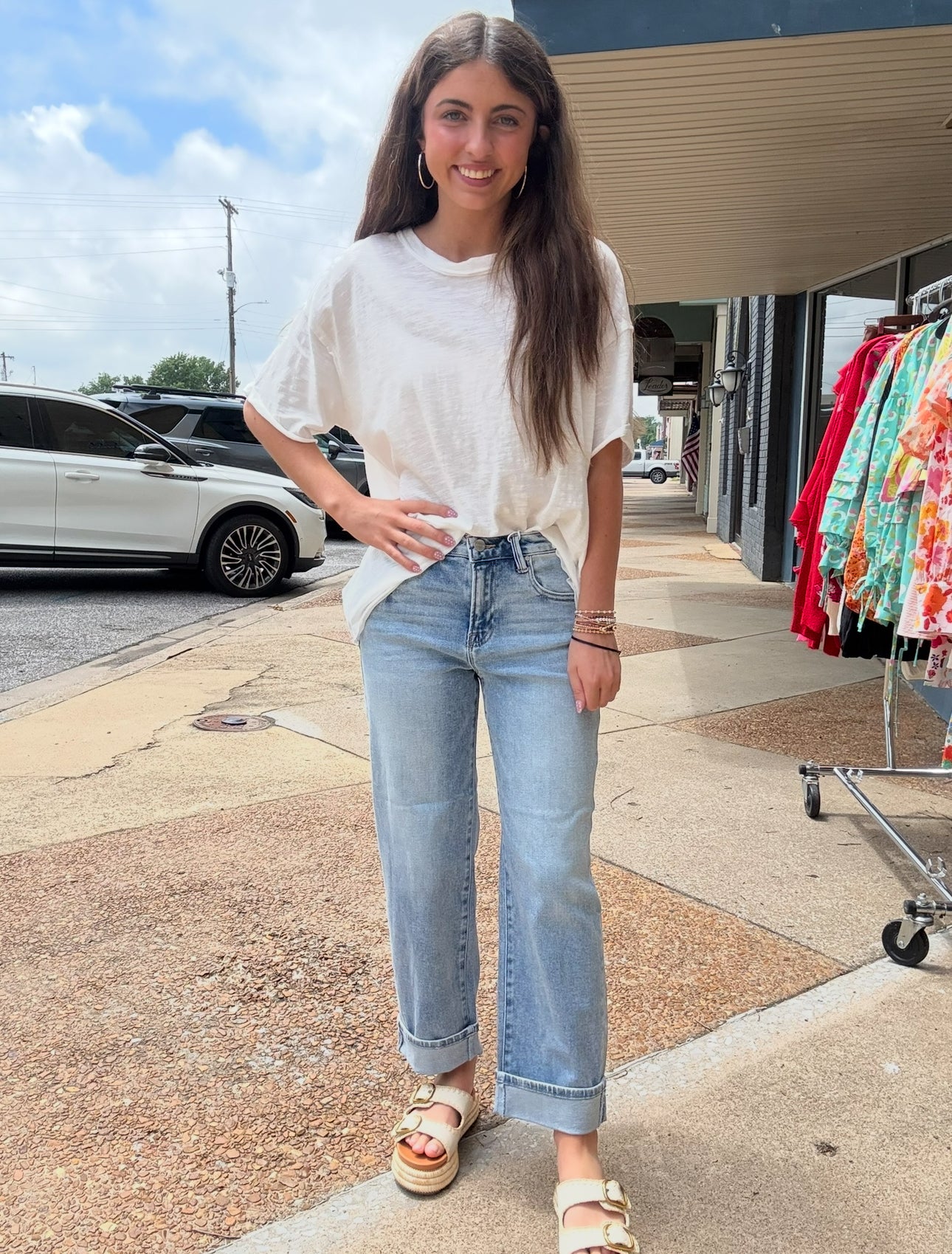 Risen Cuff Jeans
