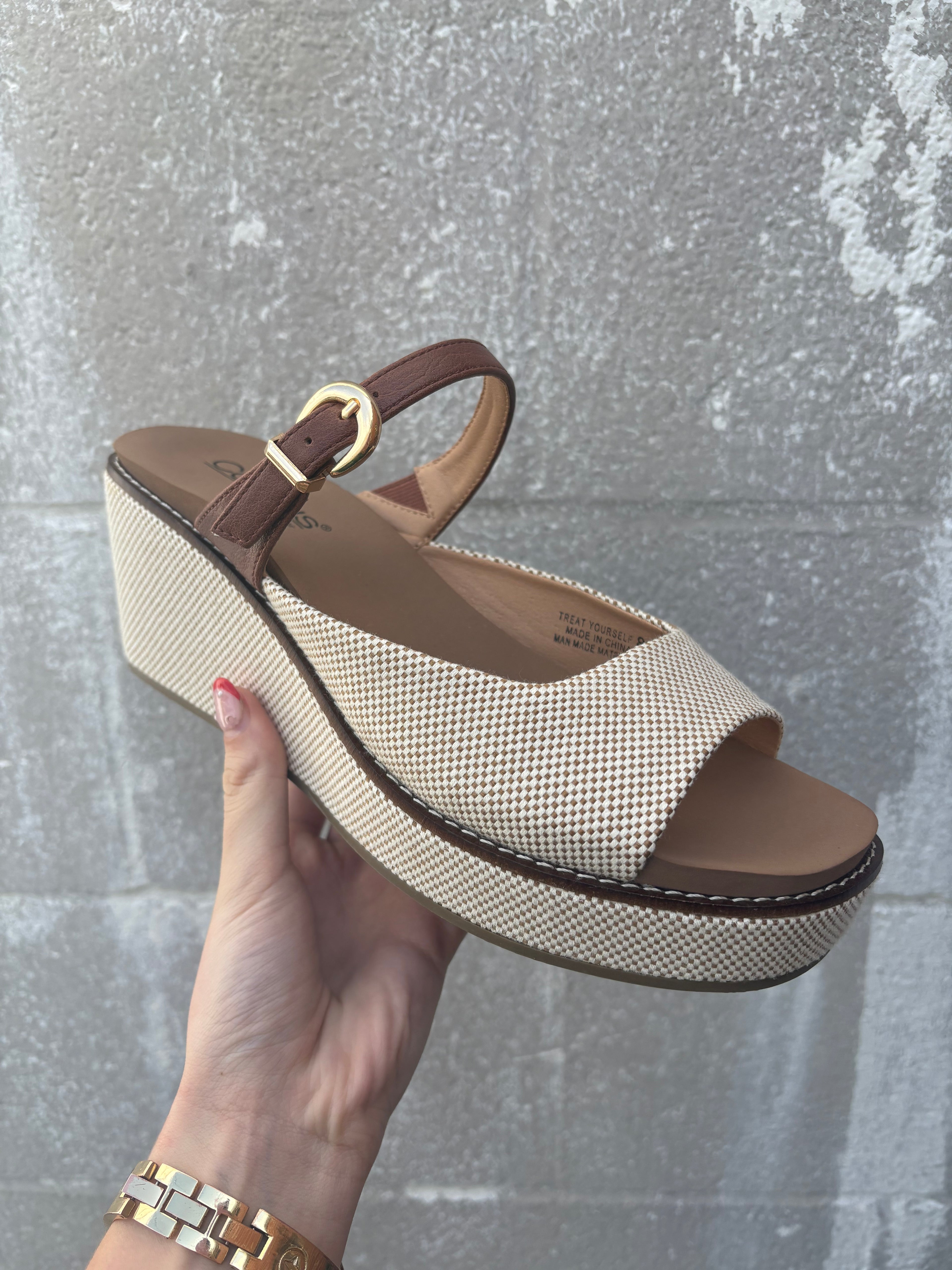 Corkys Bourbon Combo Wedge