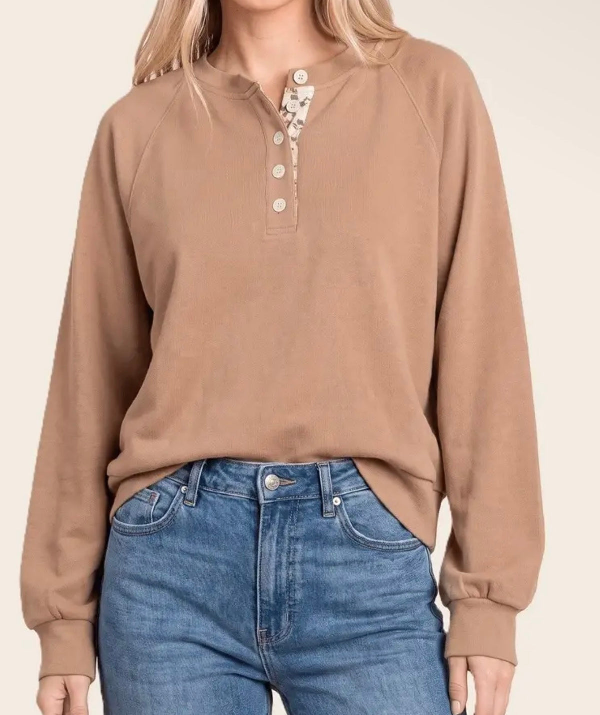 Taupe Go-To Top