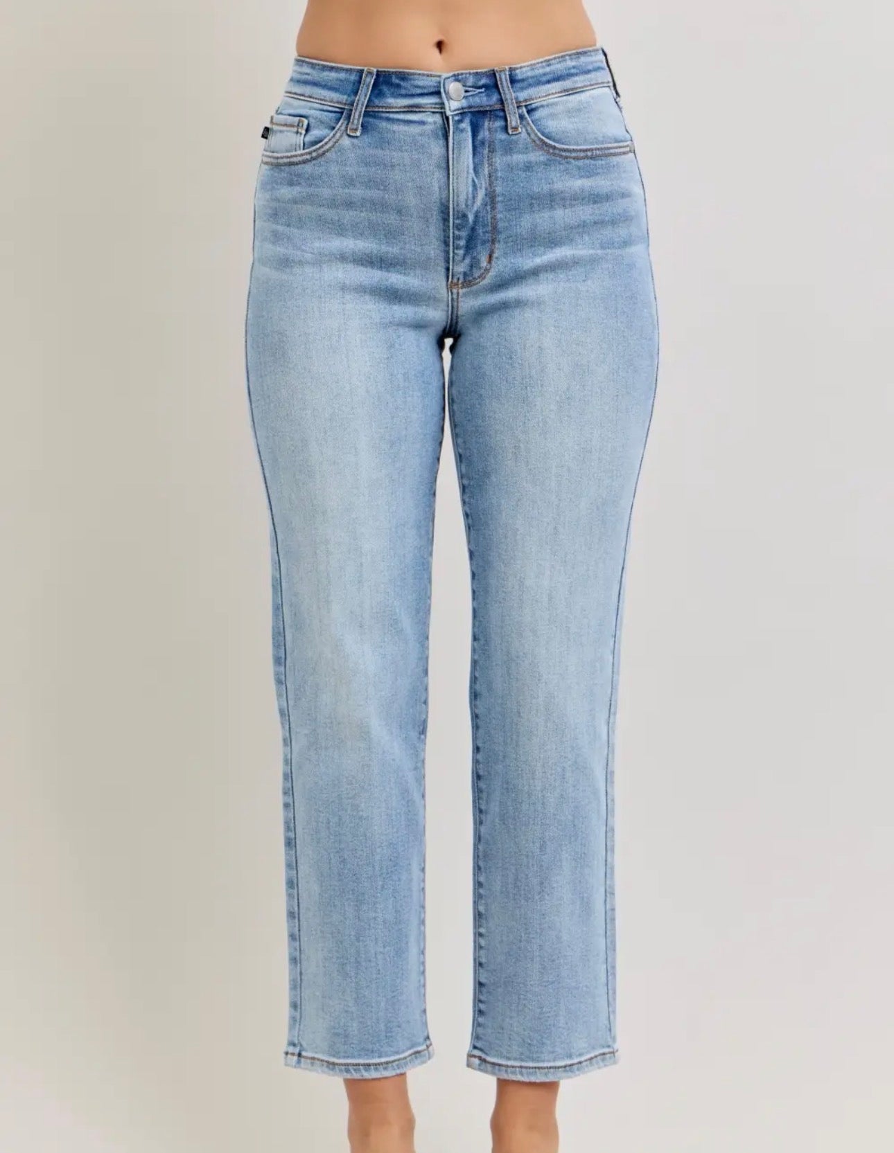 Judy Blue Light Wash Ankle Straight Jeans