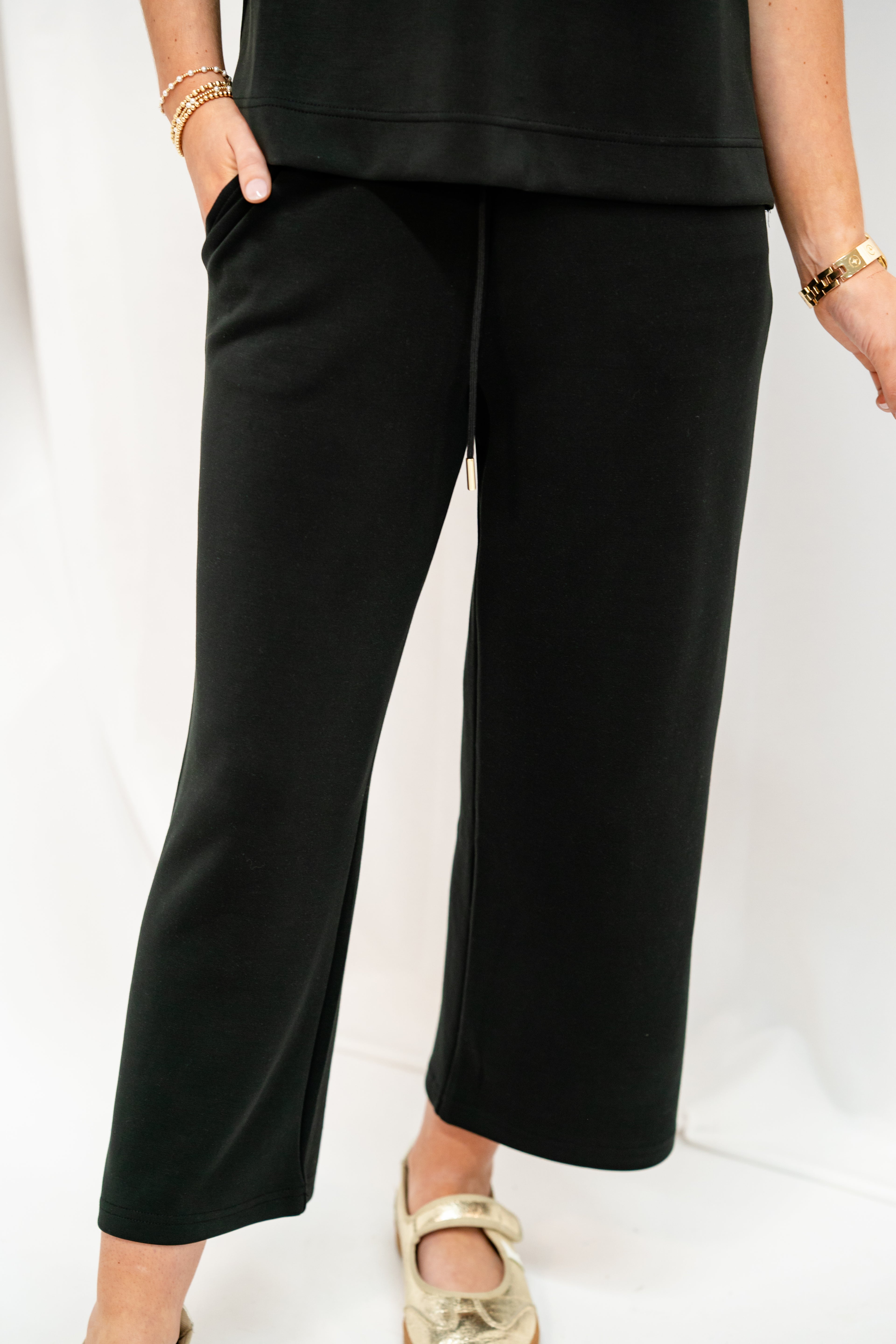 Mary Square Cloudsilk Crop Pants- Black