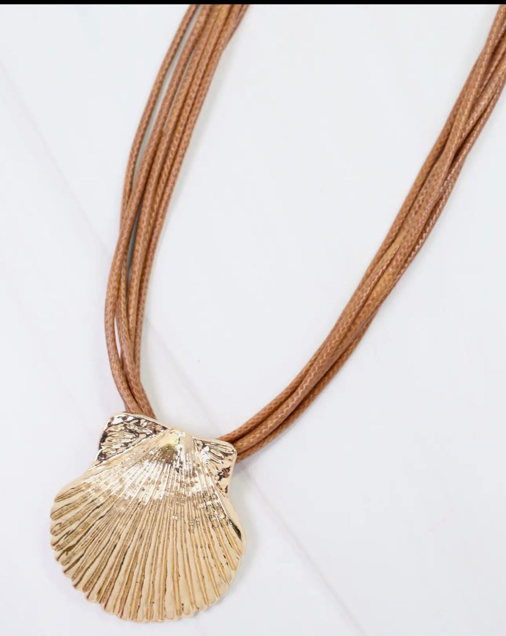 Scallop Cord Necklace- Brown