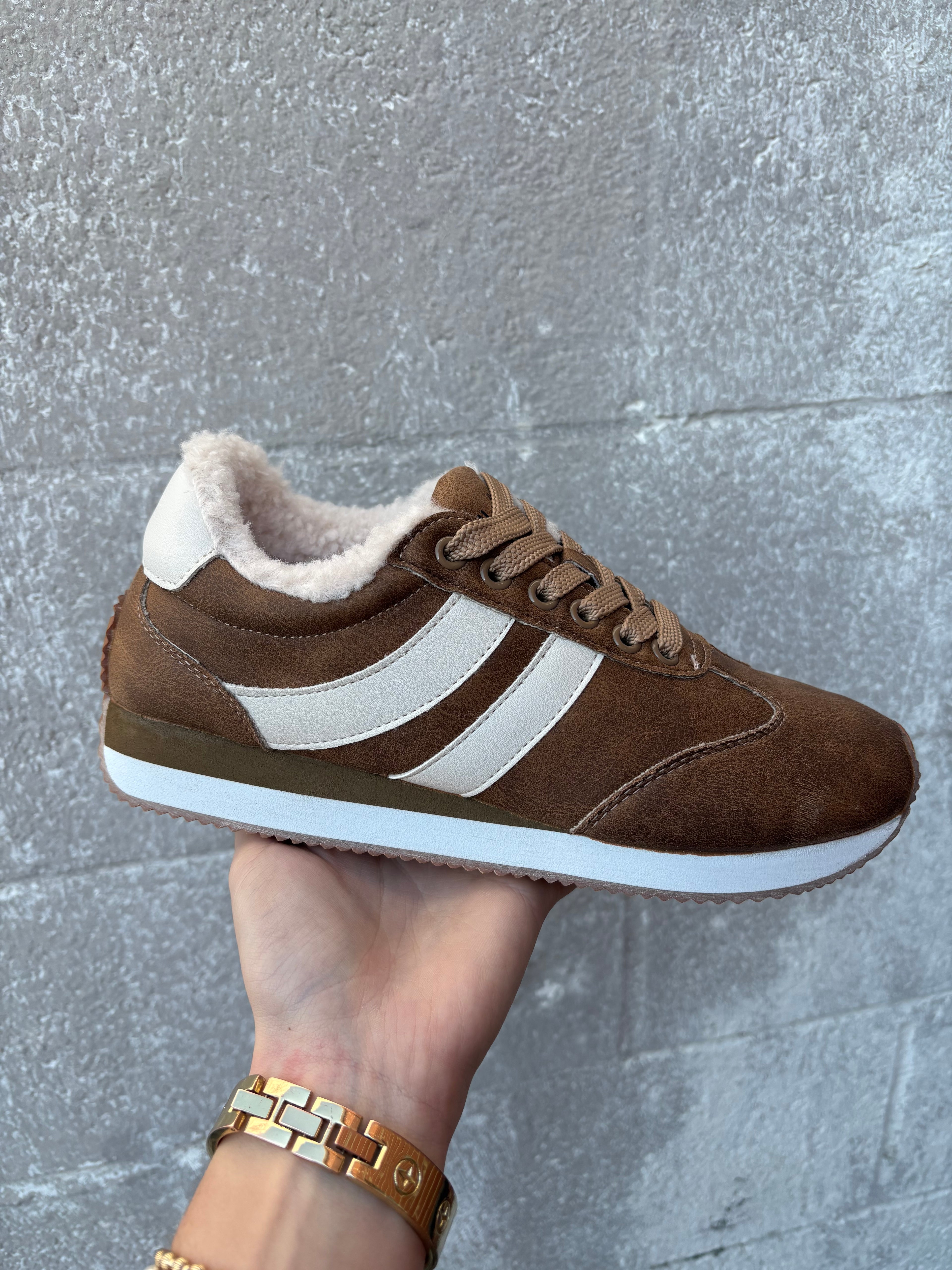 Corkys Washed Cognac Sneakers
