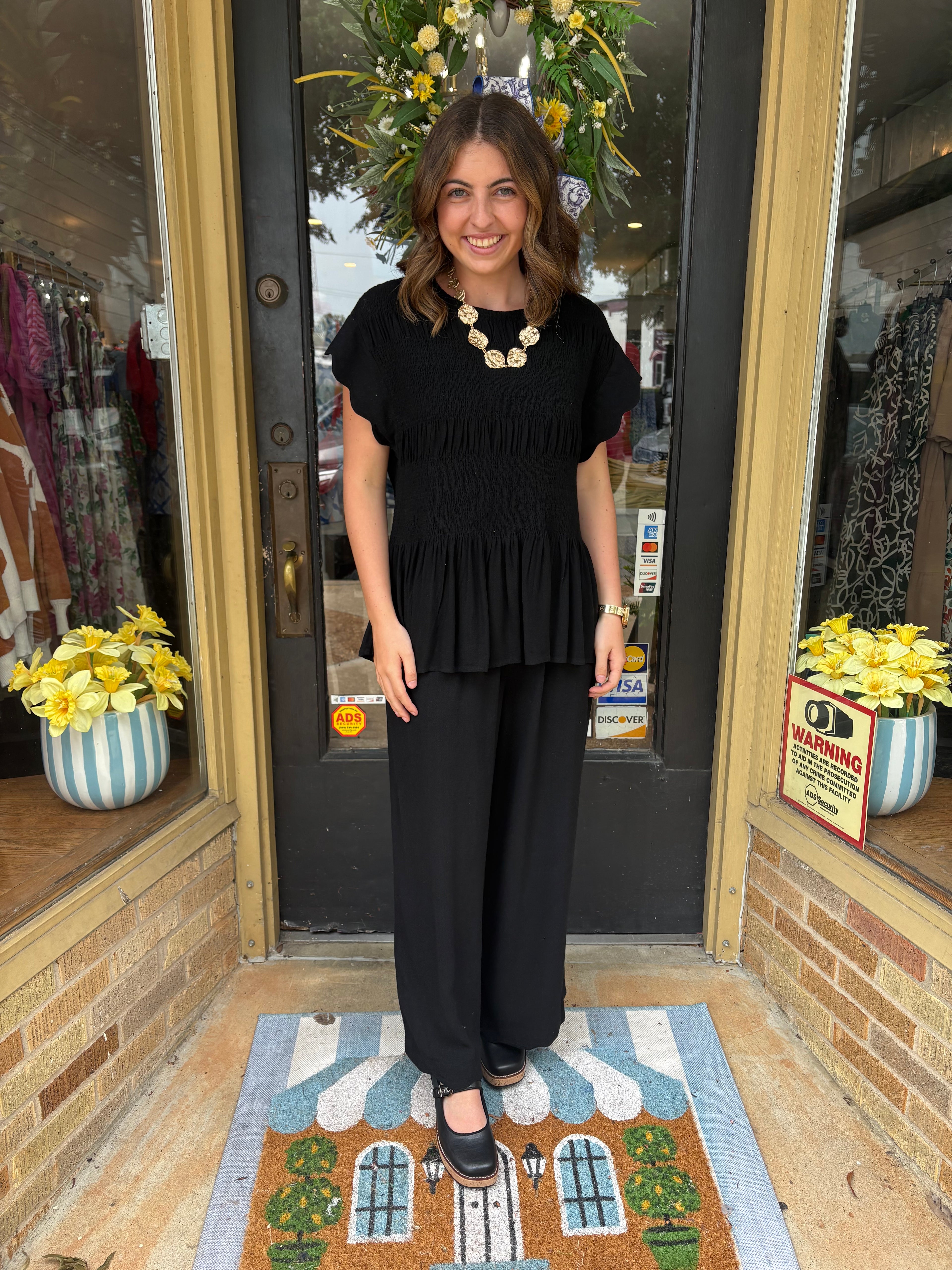 Black Belle Scallop Pants