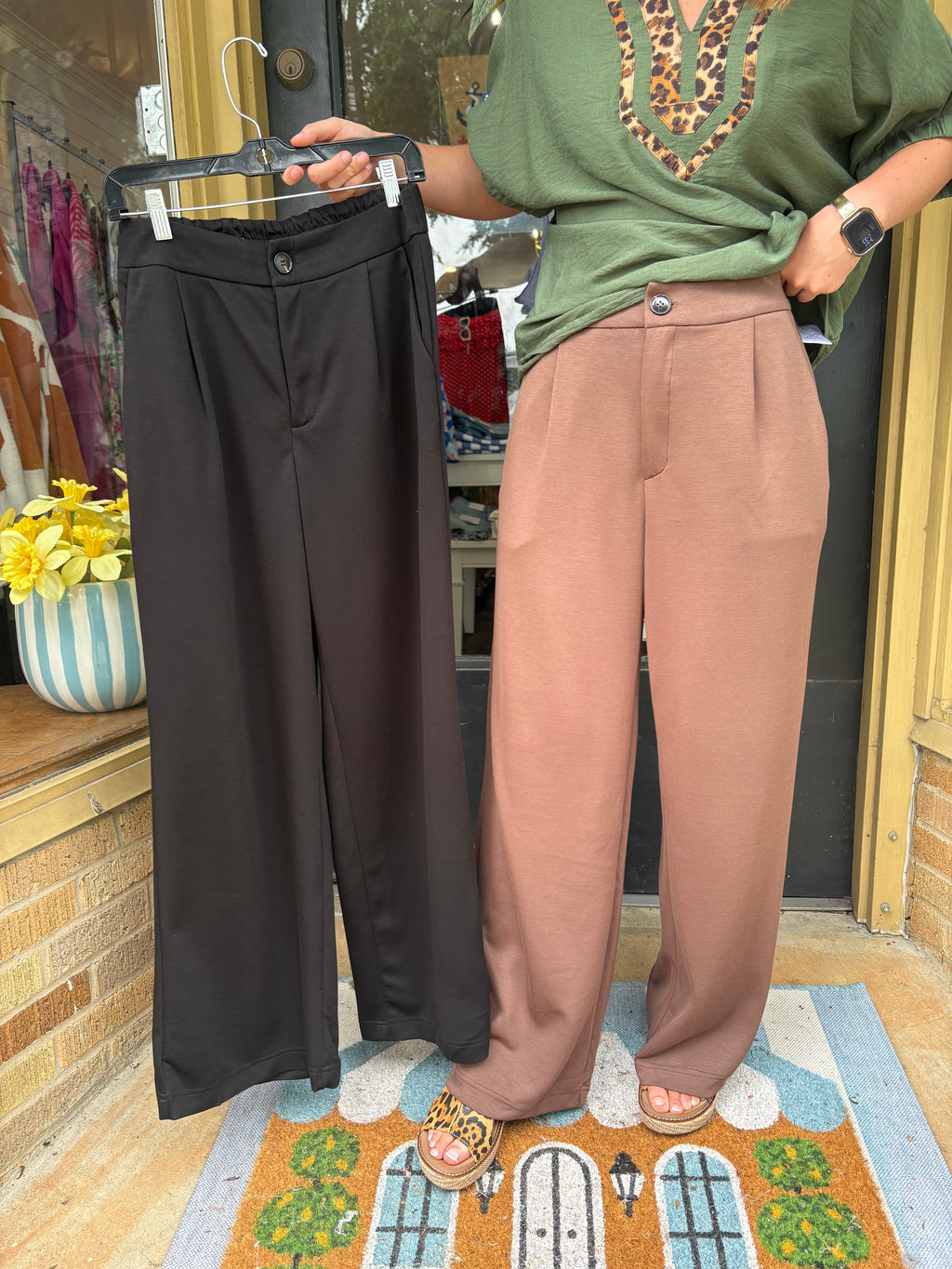 Pleated Wide Leg Pants
