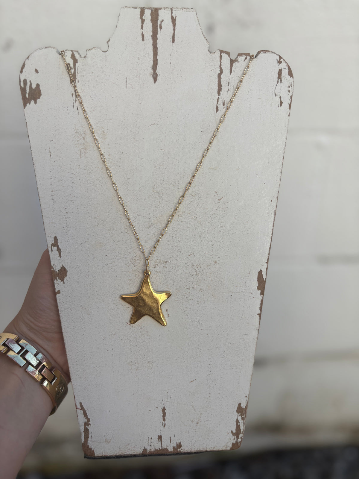 The Callie Star Necklace