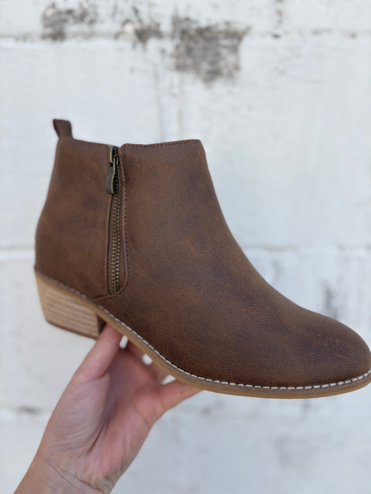 Corkys Don't Be A Stranger Boot- Tan Distressed