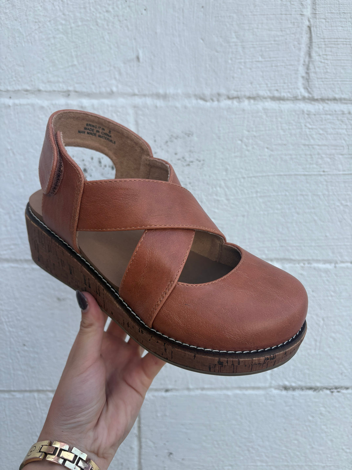 Corkys Bring It In Wedge- Cognac